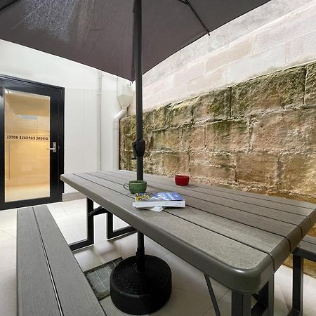 Airone Capsule Hotel Hobart Exterior foto